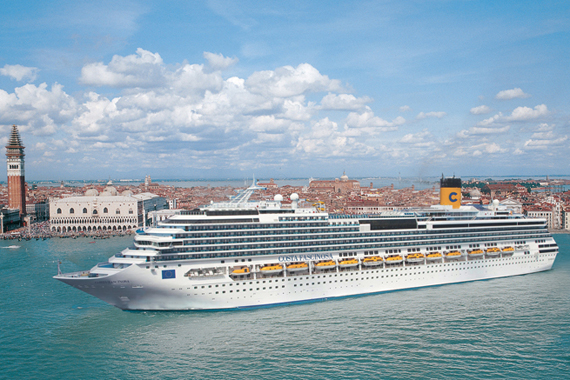 Costa_Fascinosa_in_Venice_1