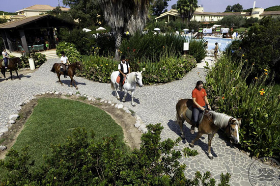 Horse Country Resort 4*, Sardinijoje