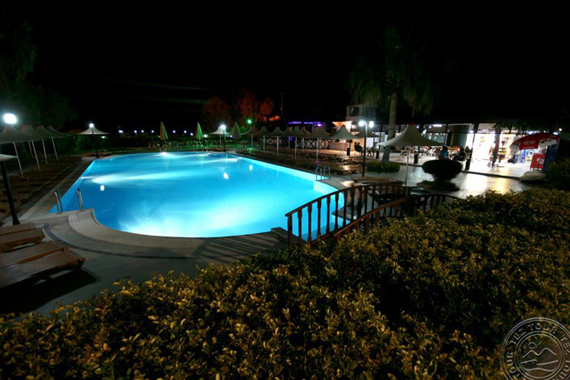 Golden Beach 4* viešbutis Turkijoje
